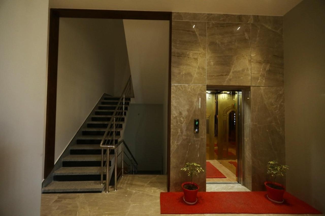 Hotel Pine Regency - Aravali'S Peak View Udaipur Exterior foto
